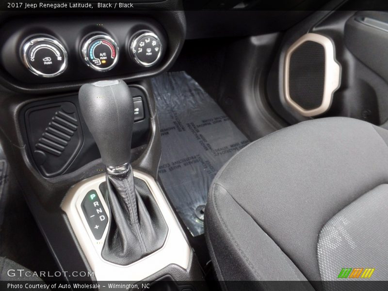 Black / Black 2017 Jeep Renegade Latitude