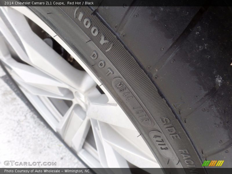 Red Hot / Black 2014 Chevrolet Camaro ZL1 Coupe