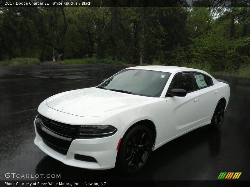 White Knuckle / Black 2017 Dodge Charger SE