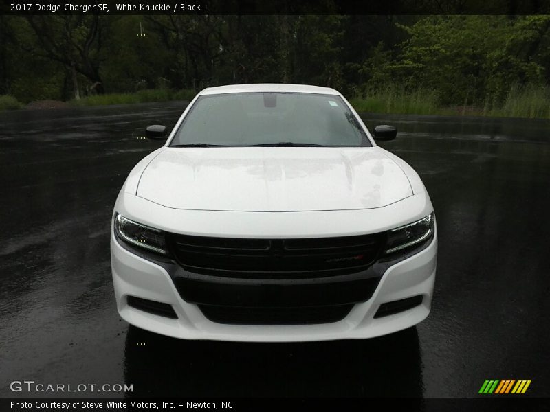 White Knuckle / Black 2017 Dodge Charger SE