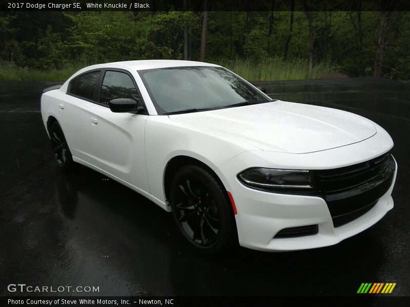 White Knuckle / Black 2017 Dodge Charger SE