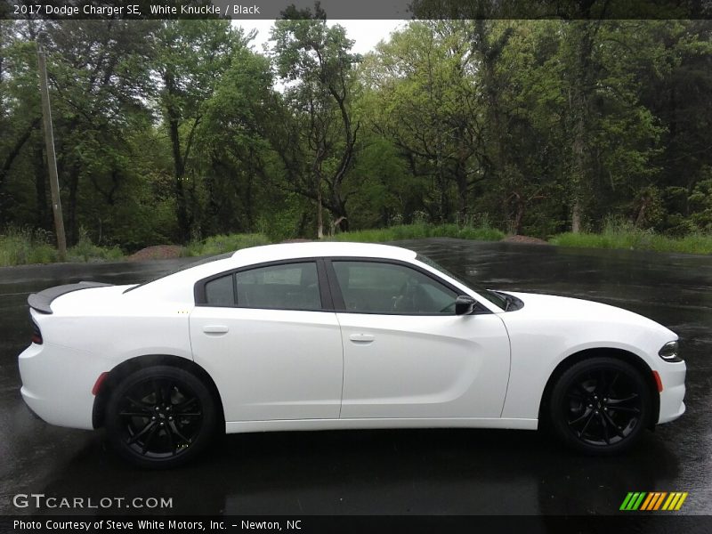 White Knuckle / Black 2017 Dodge Charger SE