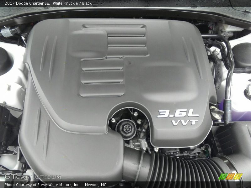 White Knuckle / Black 2017 Dodge Charger SE