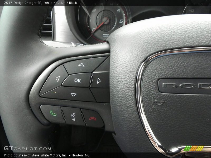 White Knuckle / Black 2017 Dodge Charger SE