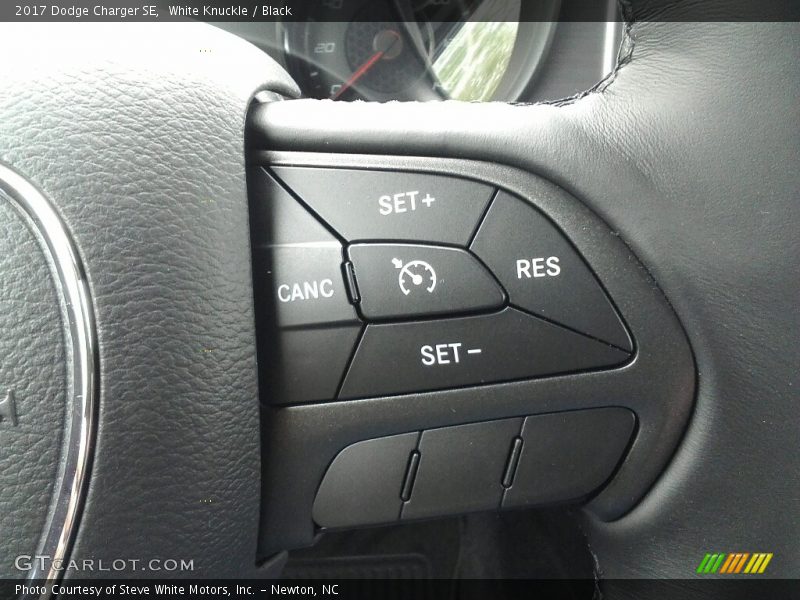 White Knuckle / Black 2017 Dodge Charger SE
