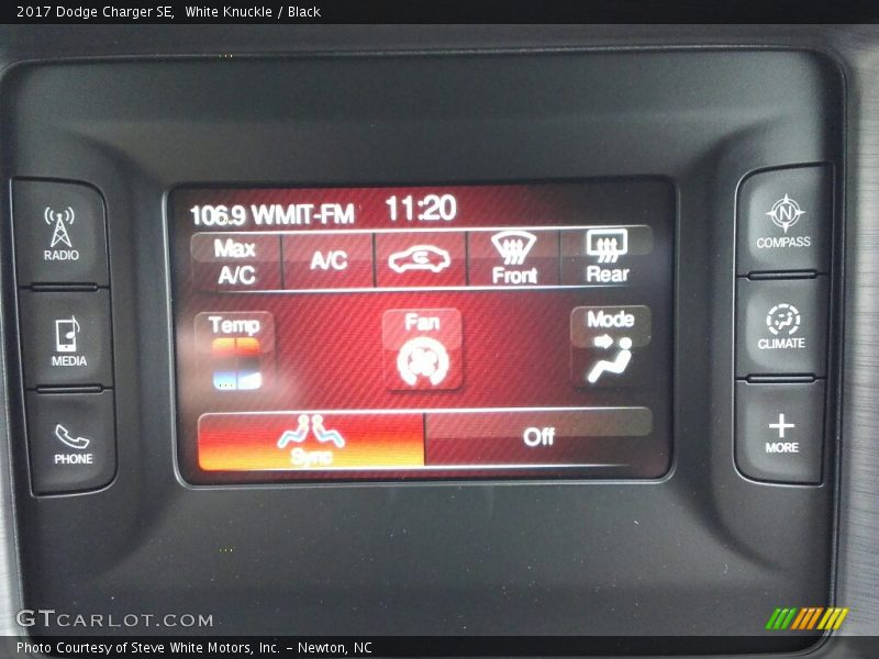 White Knuckle / Black 2017 Dodge Charger SE