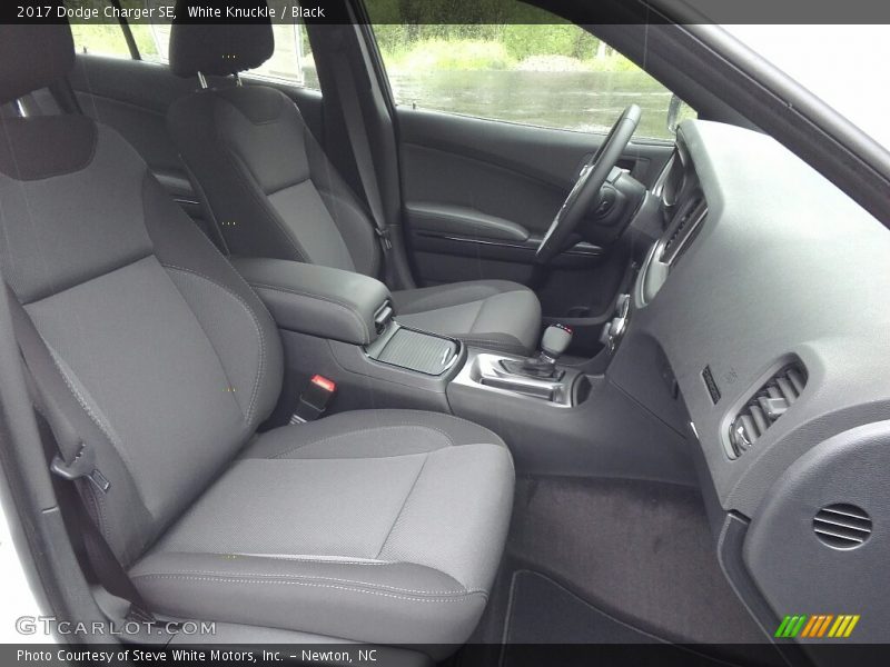 White Knuckle / Black 2017 Dodge Charger SE