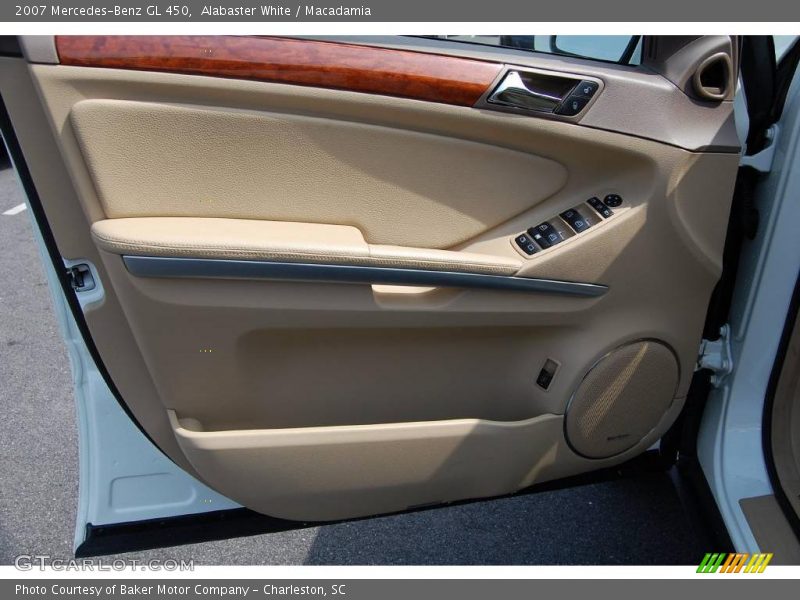 Alabaster White / Macadamia 2007 Mercedes-Benz GL 450