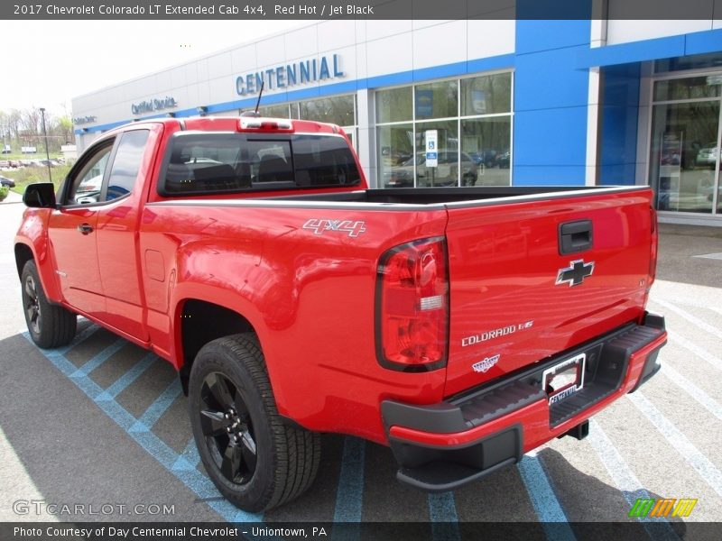 Red Hot / Jet Black 2017 Chevrolet Colorado LT Extended Cab 4x4