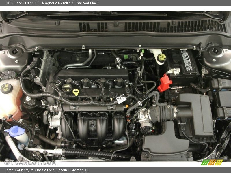 Magnetic Metallic / Charcoal Black 2015 Ford Fusion SE