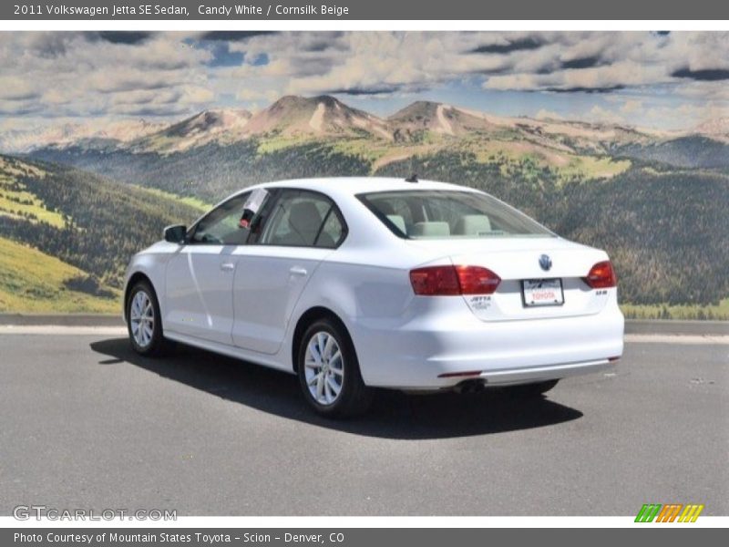 Candy White / Cornsilk Beige 2011 Volkswagen Jetta SE Sedan