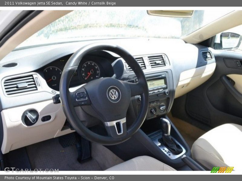 Candy White / Cornsilk Beige 2011 Volkswagen Jetta SE Sedan