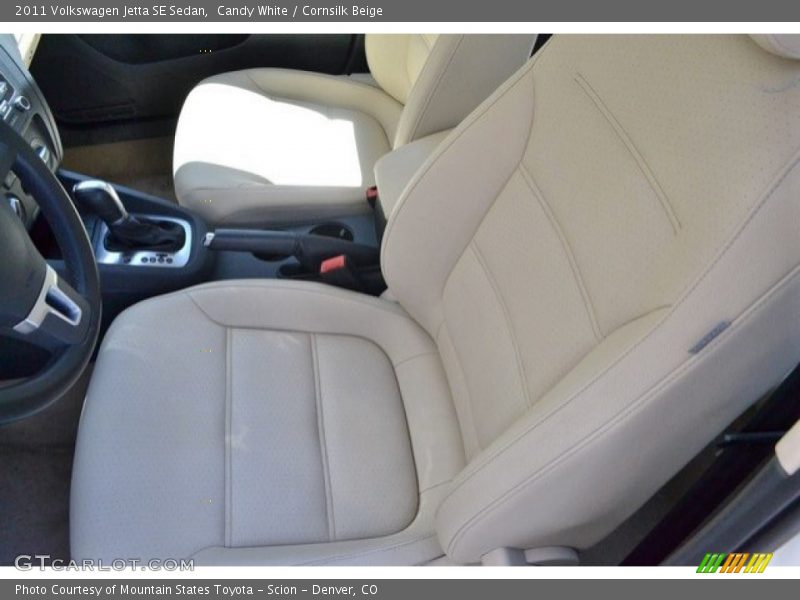 Candy White / Cornsilk Beige 2011 Volkswagen Jetta SE Sedan