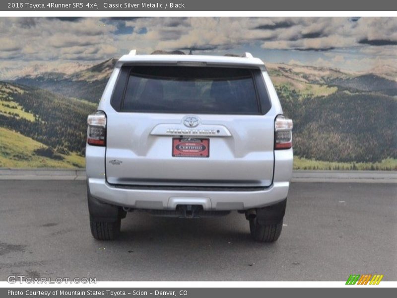 Classic Silver Metallic / Black 2016 Toyota 4Runner SR5 4x4