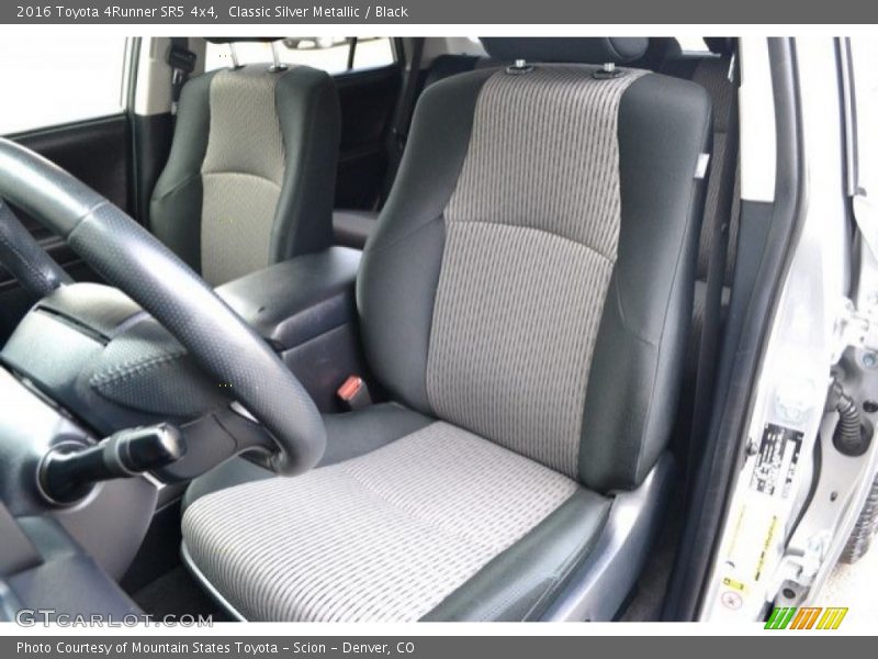 Classic Silver Metallic / Black 2016 Toyota 4Runner SR5 4x4