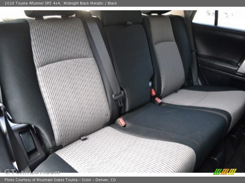 Midnight Black Metallic / Black 2016 Toyota 4Runner SR5 4x4
