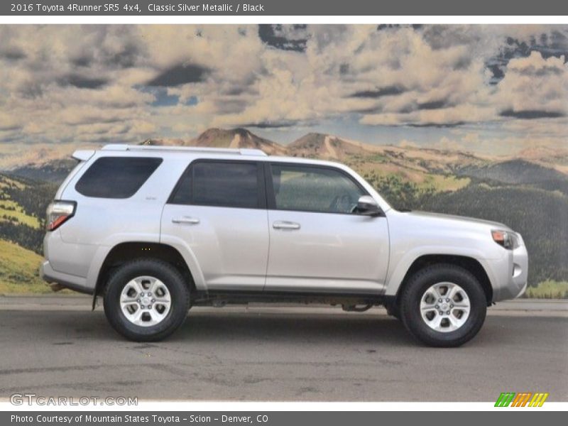 Classic Silver Metallic / Black 2016 Toyota 4Runner SR5 4x4