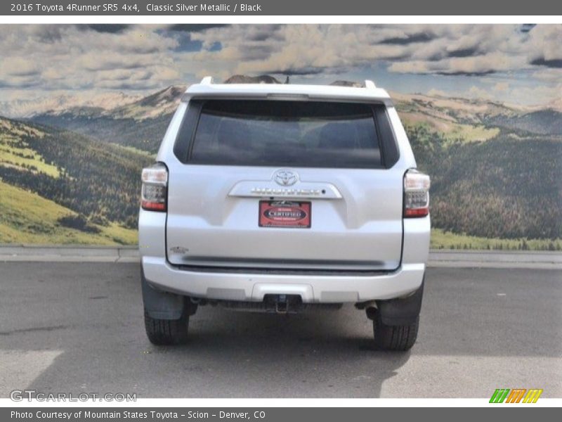 Classic Silver Metallic / Black 2016 Toyota 4Runner SR5 4x4