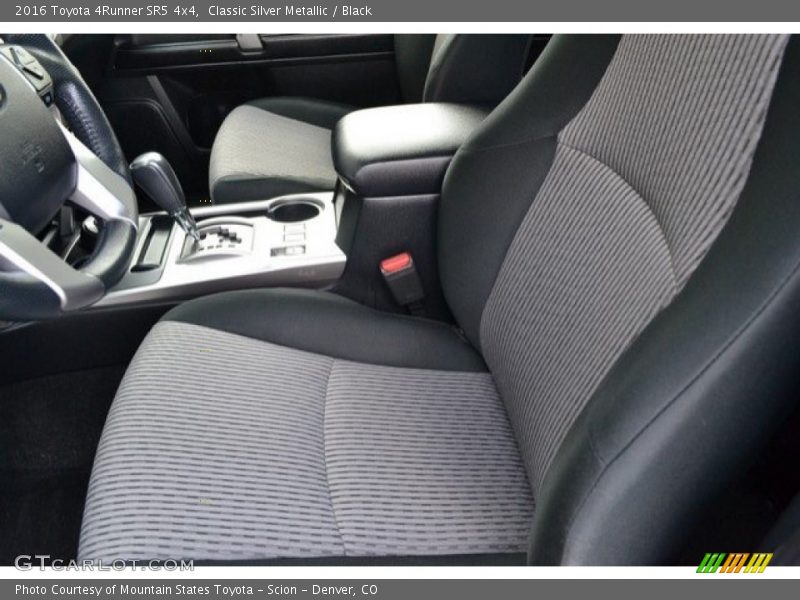 Classic Silver Metallic / Black 2016 Toyota 4Runner SR5 4x4