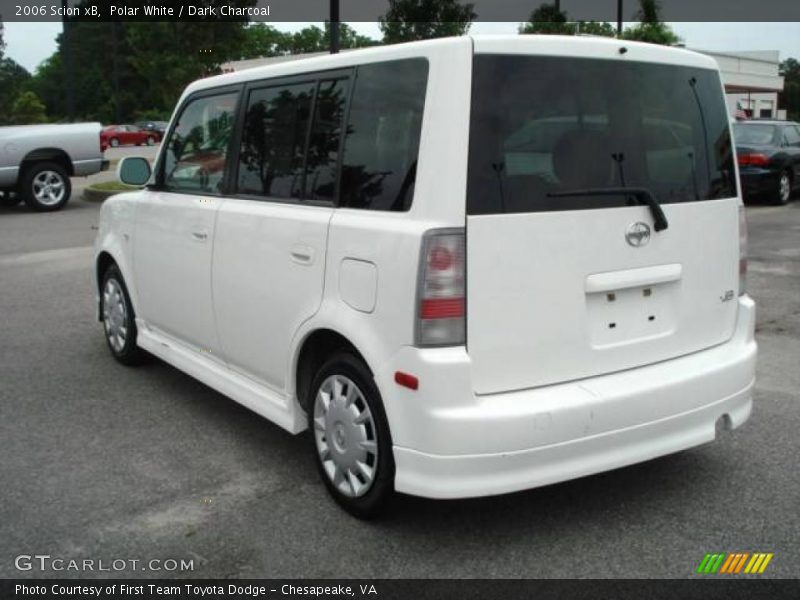 Polar White / Dark Charcoal 2006 Scion xB