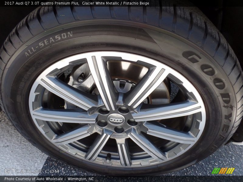 Glacier White Metallic / Pistachio Beige 2017 Audi Q7 3.0T quattro Premium Plus