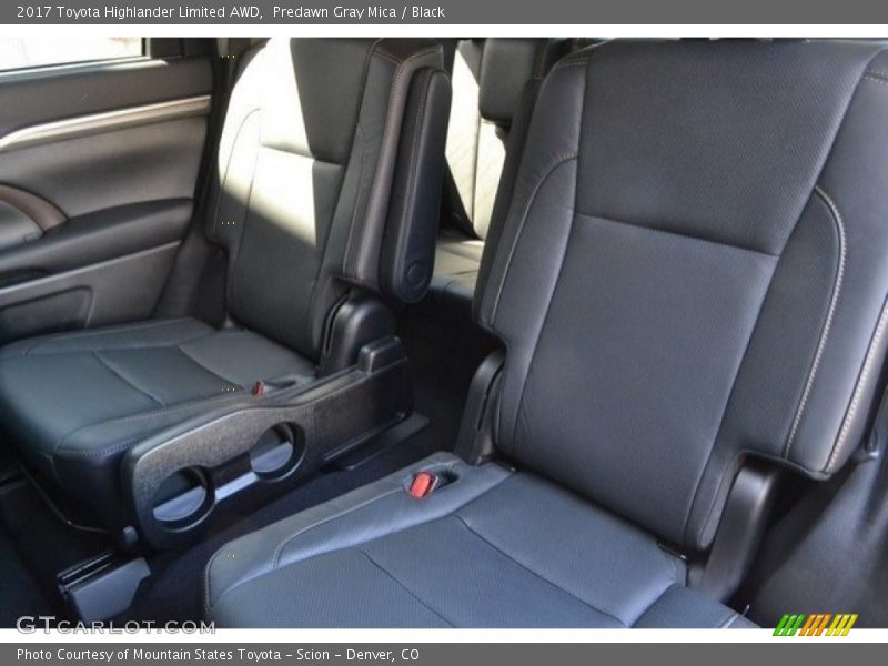 Predawn Gray Mica / Black 2017 Toyota Highlander Limited AWD
