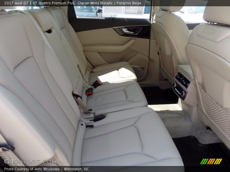 Glacier White Metallic / Pistachio Beige 2017 Audi Q7 3.0T quattro Premium Plus