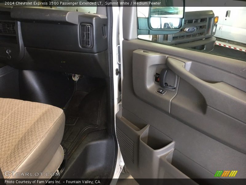 Summit White / Medium Pewter 2014 Chevrolet Express 3500 Passenger Extended LT