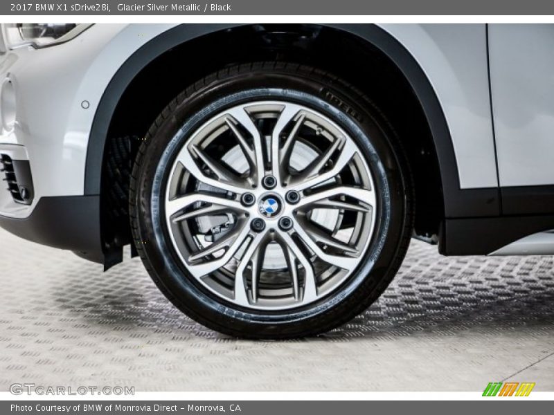 Glacier Silver Metallic / Black 2017 BMW X1 sDrive28i