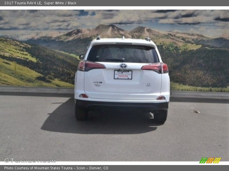 Super White / Black 2017 Toyota RAV4 LE