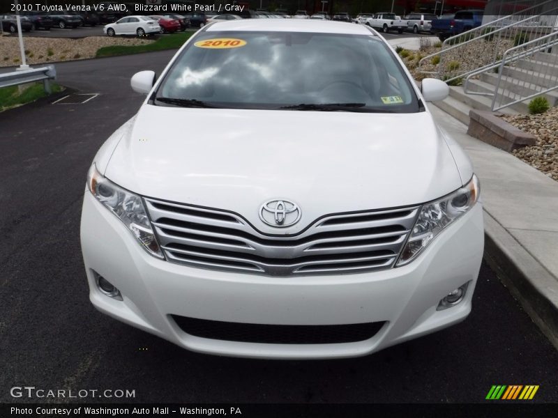 Blizzard White Pearl / Gray 2010 Toyota Venza V6 AWD