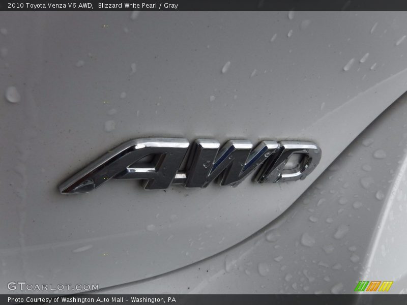 Blizzard White Pearl / Gray 2010 Toyota Venza V6 AWD