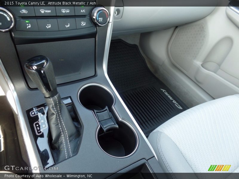 Attitude Black Metallic / Ash 2015 Toyota Camry LE