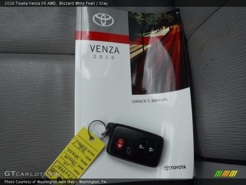 Blizzard White Pearl / Gray 2010 Toyota Venza V6 AWD