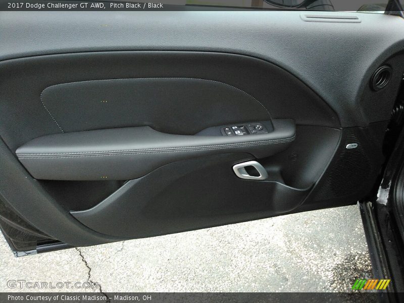 Pitch Black / Black 2017 Dodge Challenger GT AWD
