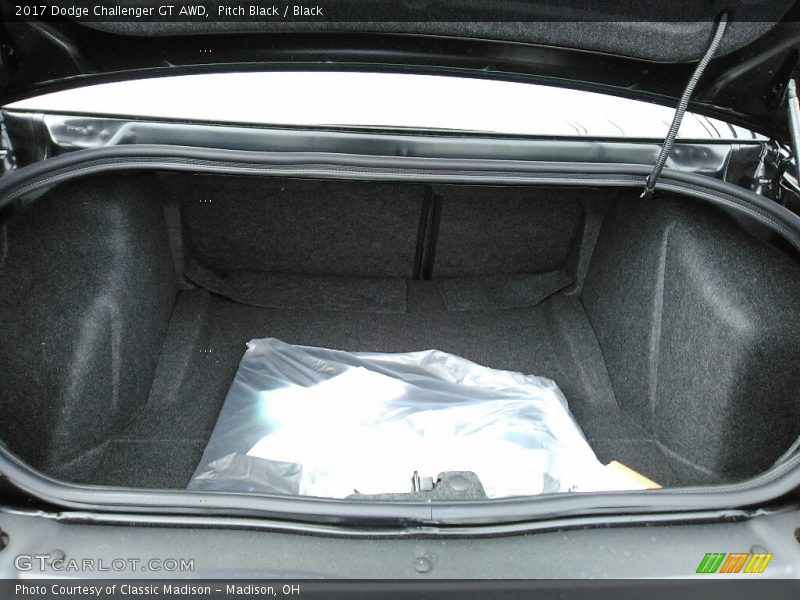 Pitch Black / Black 2017 Dodge Challenger GT AWD