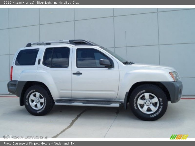 Silver Lightning Metallic / Gray 2010 Nissan Xterra S