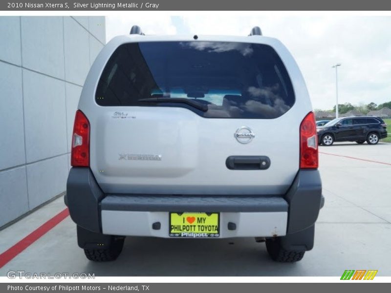 Silver Lightning Metallic / Gray 2010 Nissan Xterra S