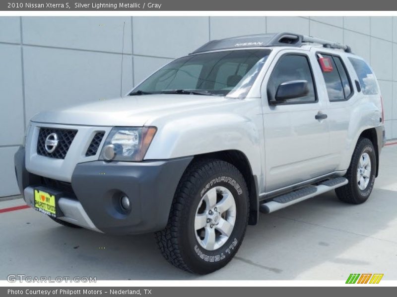 Silver Lightning Metallic / Gray 2010 Nissan Xterra S