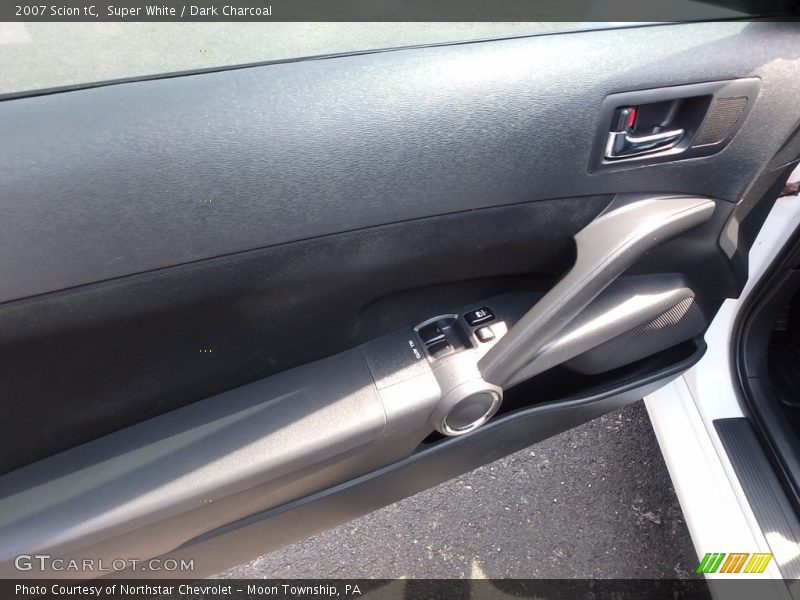 Super White / Dark Charcoal 2007 Scion tC