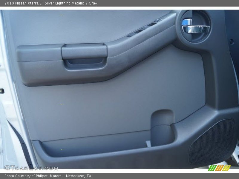 Silver Lightning Metallic / Gray 2010 Nissan Xterra S