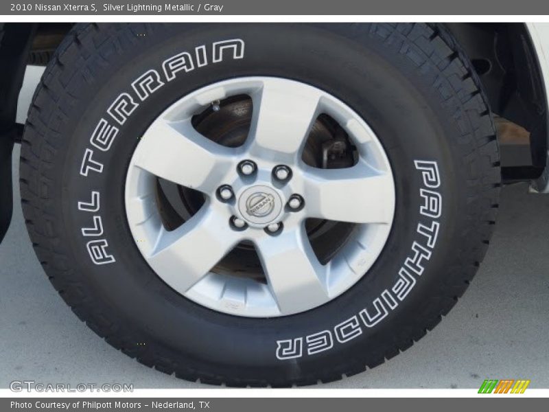 Silver Lightning Metallic / Gray 2010 Nissan Xterra S