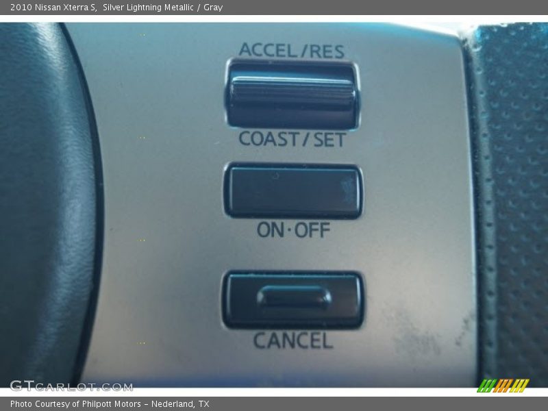 Silver Lightning Metallic / Gray 2010 Nissan Xterra S