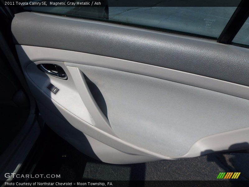 Magnetic Gray Metallic / Ash 2011 Toyota Camry SE