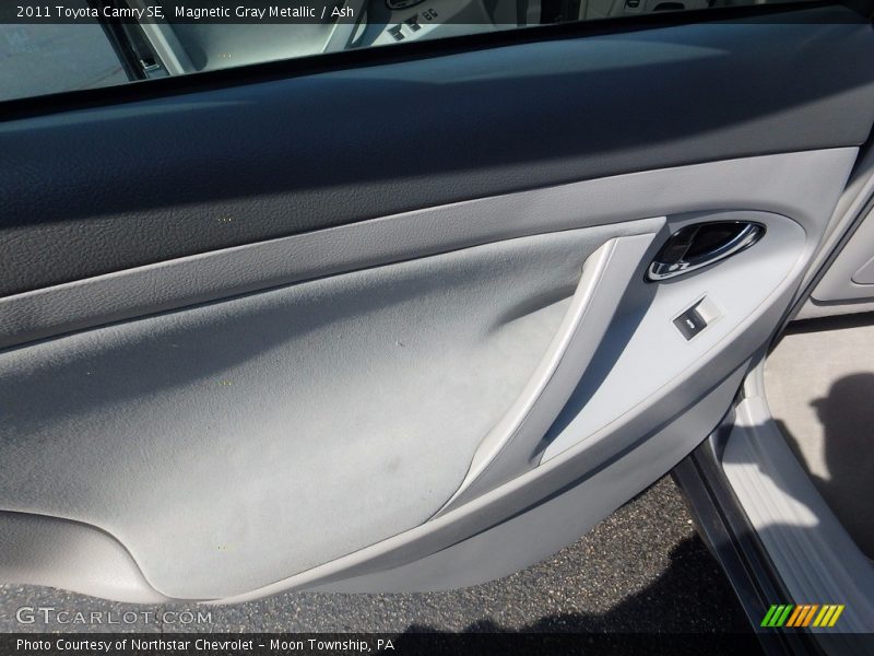 Magnetic Gray Metallic / Ash 2011 Toyota Camry SE