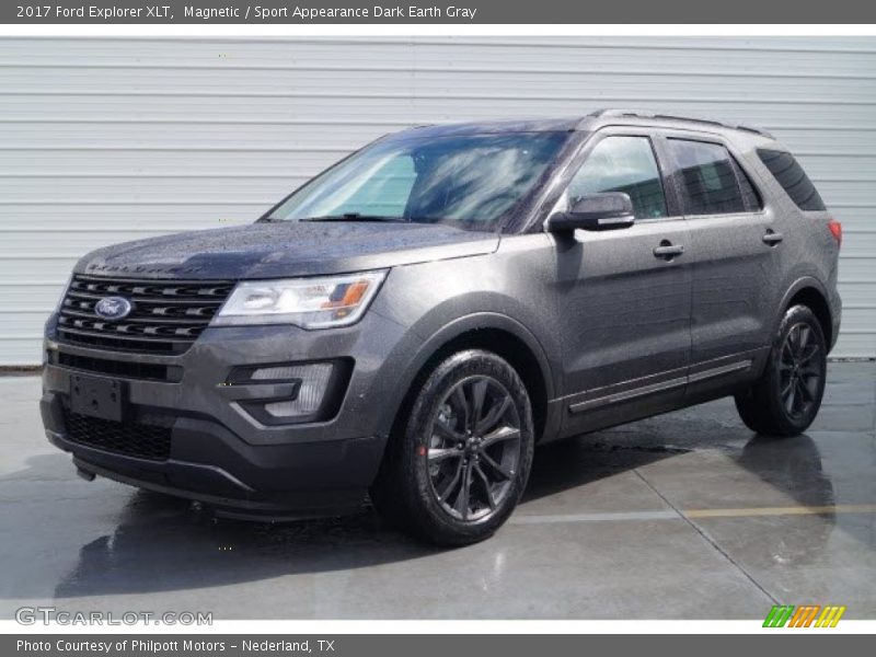 Magnetic / Sport Appearance Dark Earth Gray 2017 Ford Explorer XLT