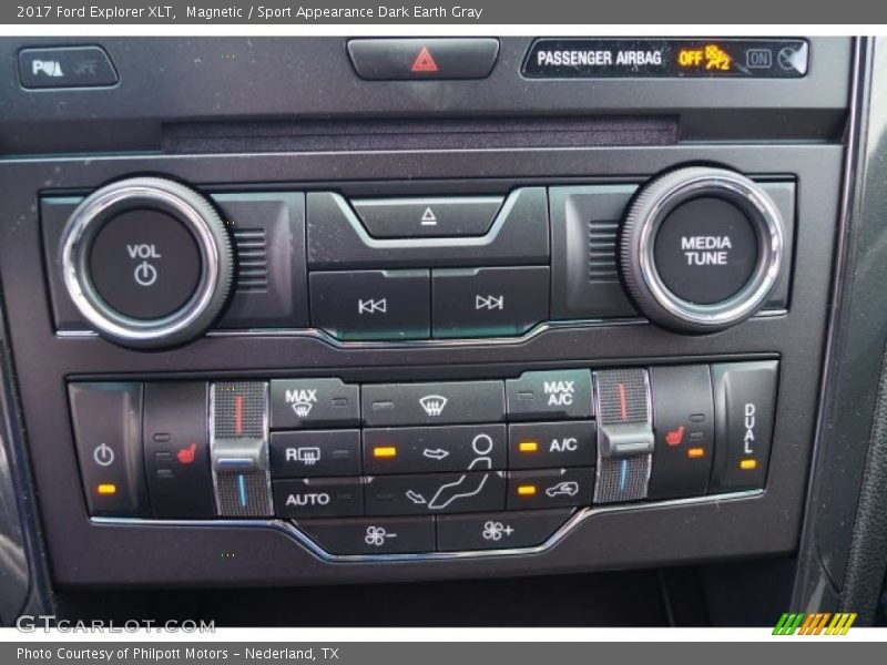 Magnetic / Sport Appearance Dark Earth Gray 2017 Ford Explorer XLT