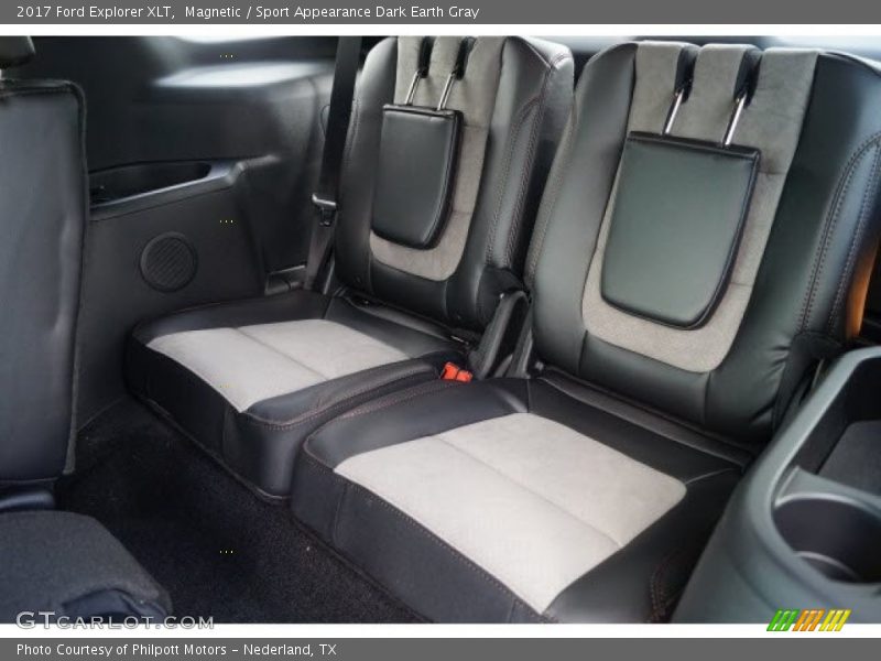 Magnetic / Sport Appearance Dark Earth Gray 2017 Ford Explorer XLT