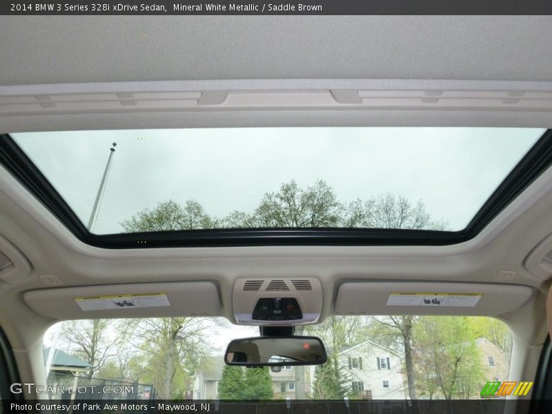Sunroof of 2014 3 Series 328i xDrive Sedan