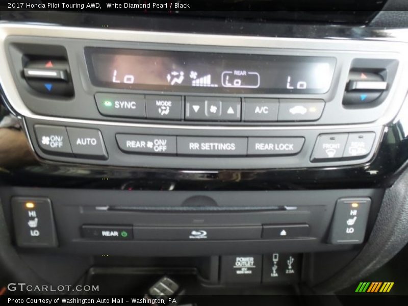 White Diamond Pearl / Black 2017 Honda Pilot Touring AWD
